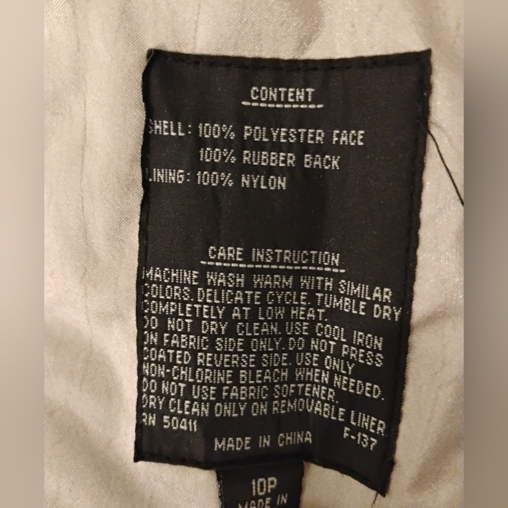 Fleet Street Water Resistant Lined Trench Coat - Size 10P - Picture 11 of 12